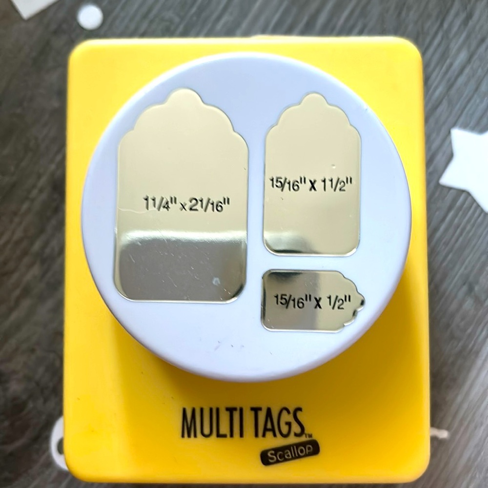 Multi tags for scrapbooking